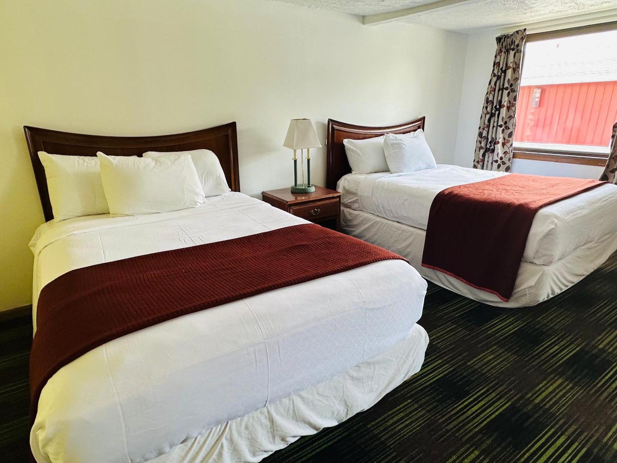 Quality Lodge Sandusky Bagian luar foto