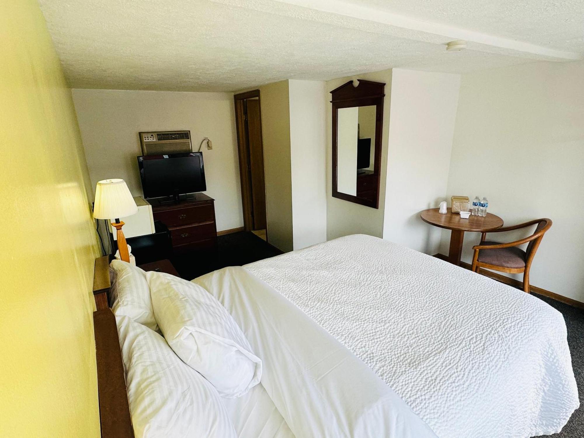 Quality Lodge Sandusky Bagian luar foto