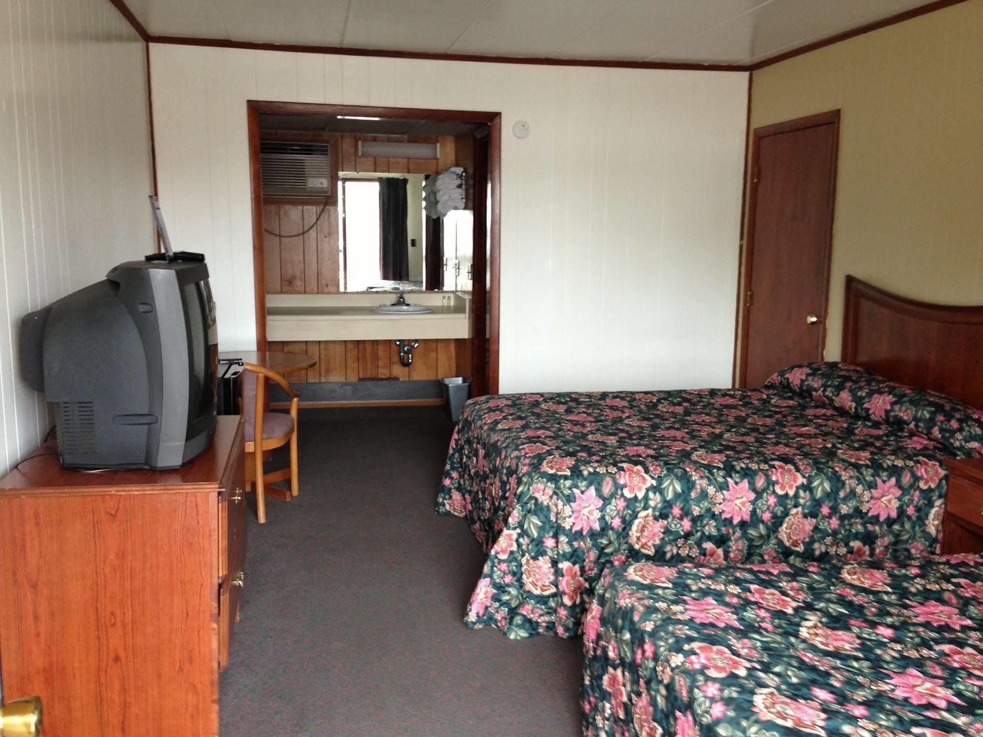 Quality Lodge Sandusky Bagian luar foto