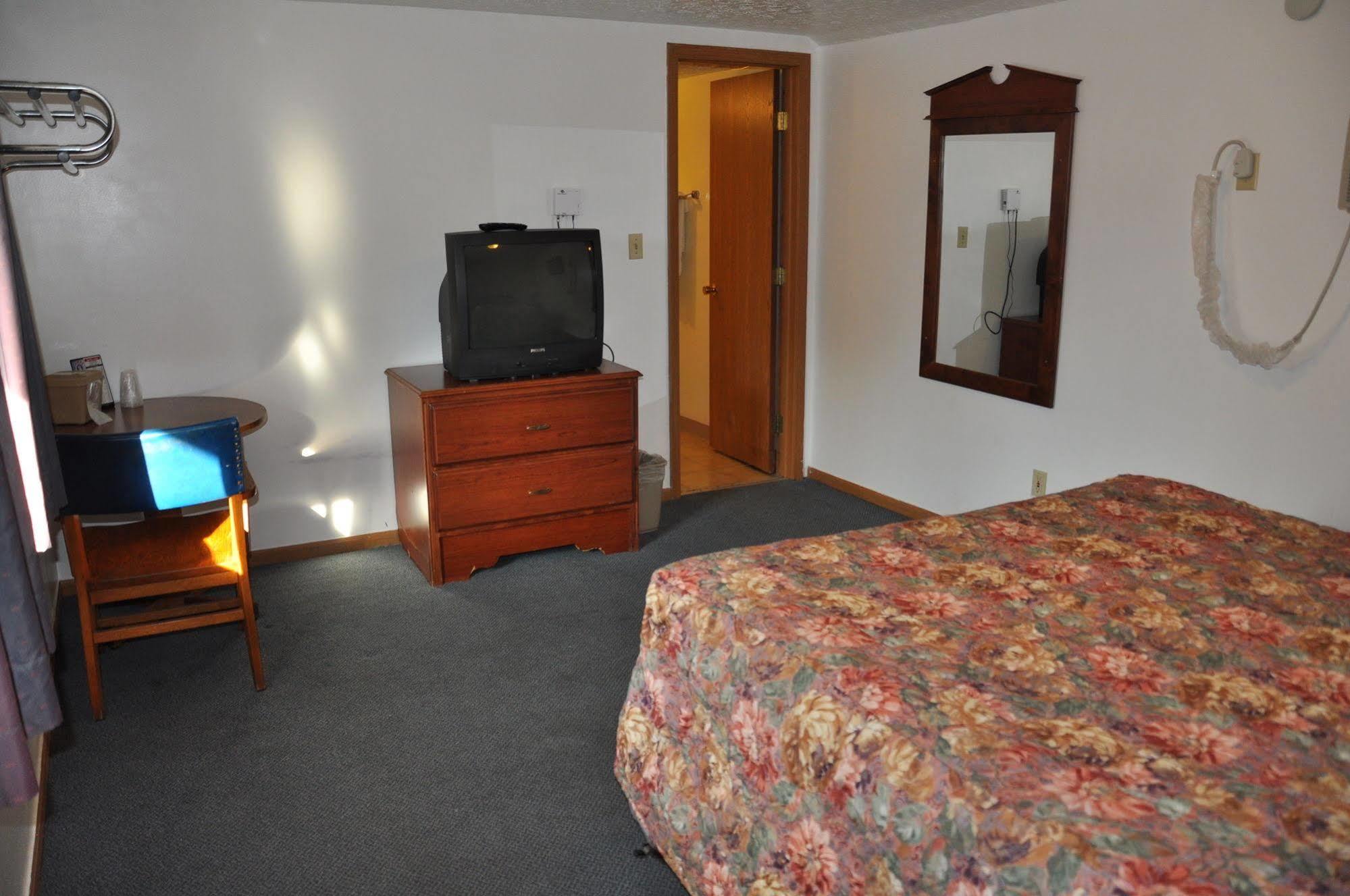 Quality Lodge Sandusky Bagian luar foto
