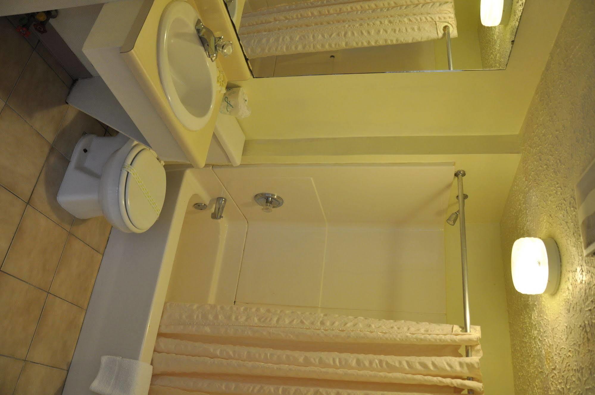 Quality Lodge Sandusky Bagian luar foto
