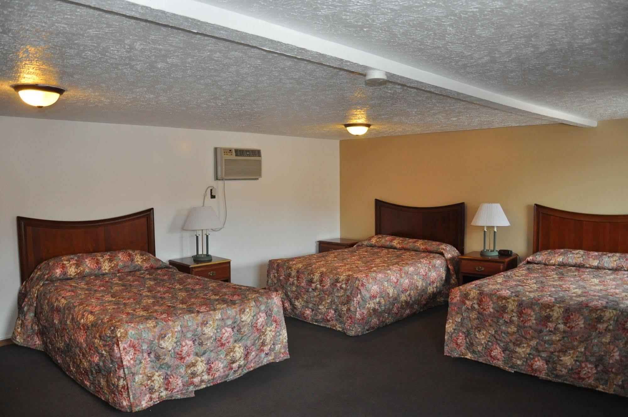 Quality Lodge Sandusky Bagian luar foto