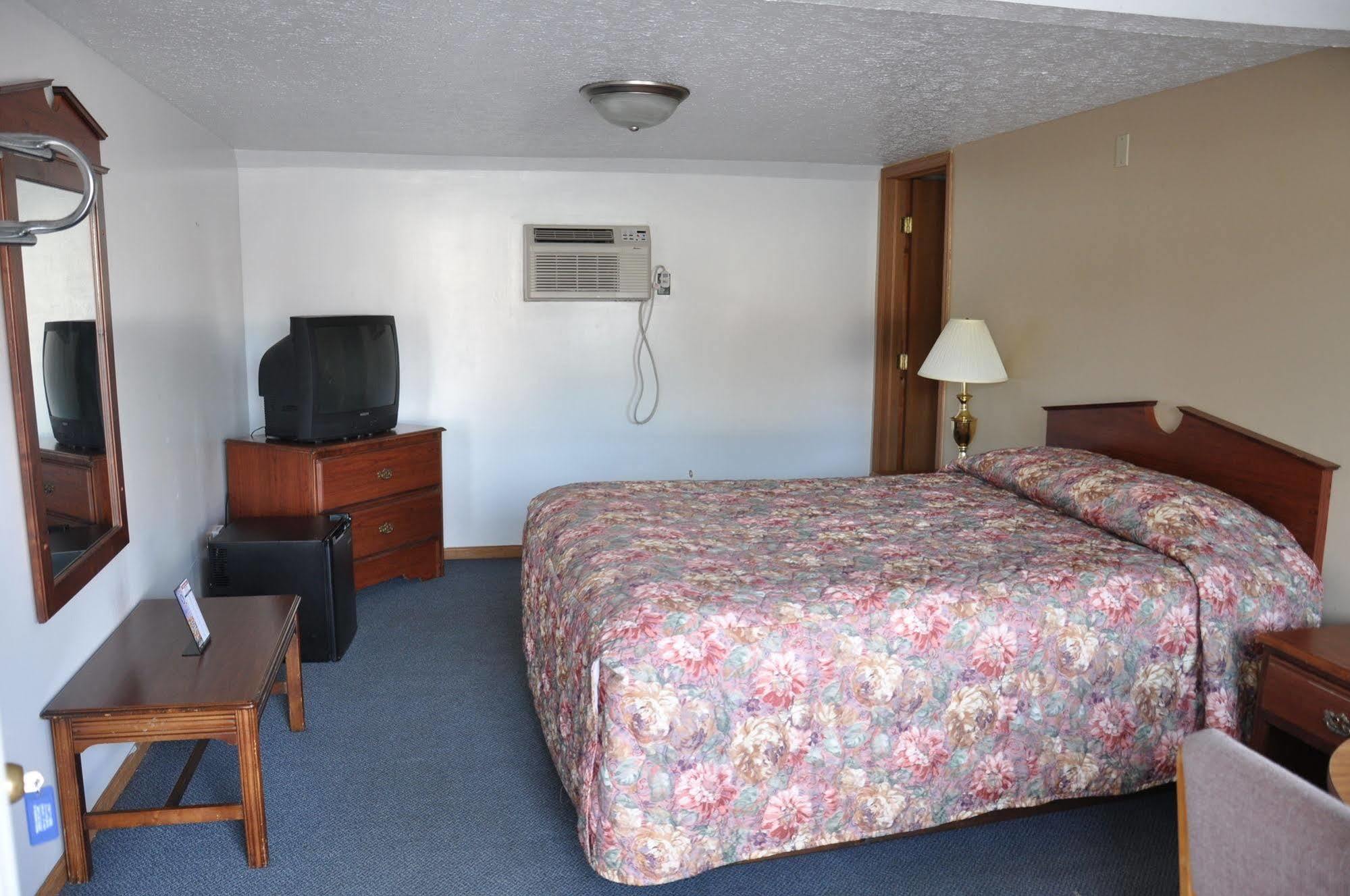 Quality Lodge Sandusky Bagian luar foto