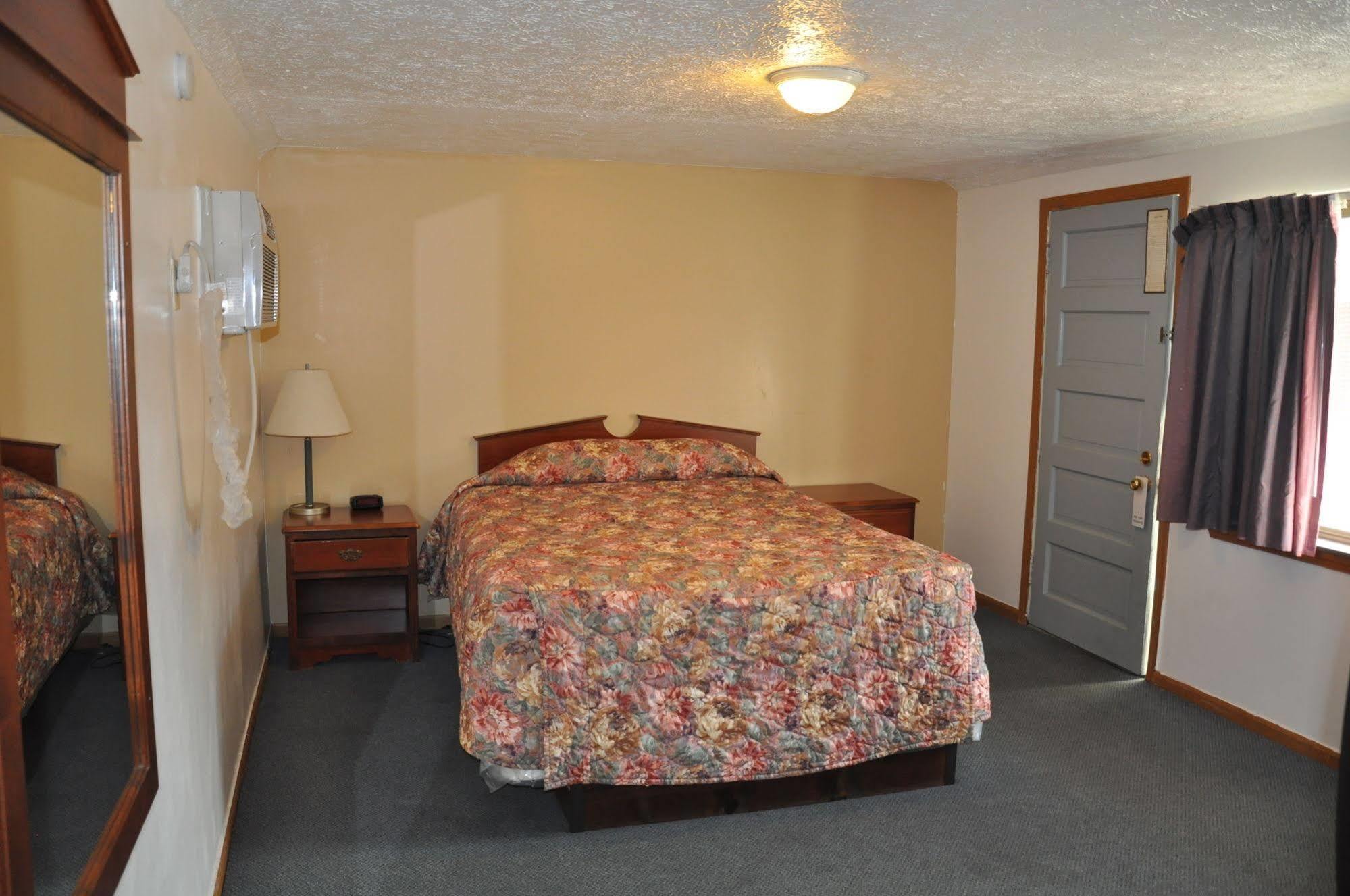 Quality Lodge Sandusky Bagian luar foto