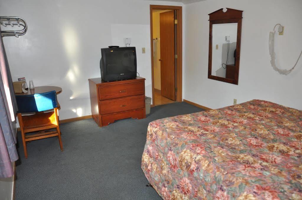 Quality Lodge Sandusky Bagian luar foto